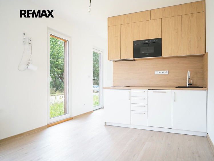 Нерухомість на продаж, 37 м² (1 з 23)