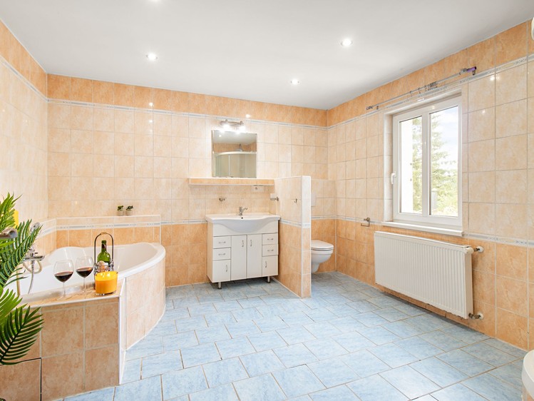 Комерційне приміщення на продаж, 360 м² (9 з 54)