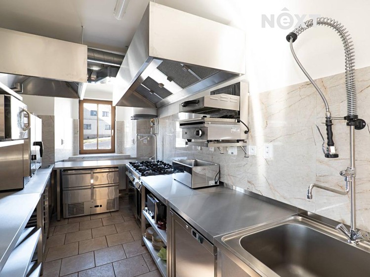 Комерційне приміщення на продаж, 600 м² (20 з 39)