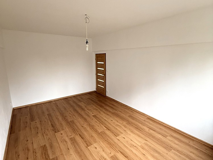 Pronájem bytu 2+1, 58 m² (8 z 12)
