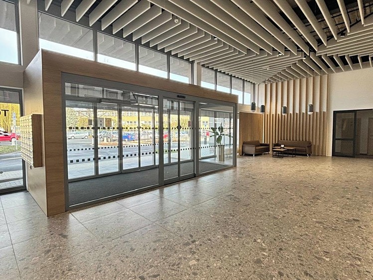 Pronájem komerčního prostoru, 800 m² (19 z 20)