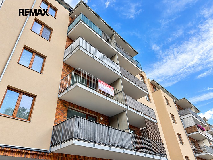 Pronájem bytu 2+kk, 53 m² (14 z 17)