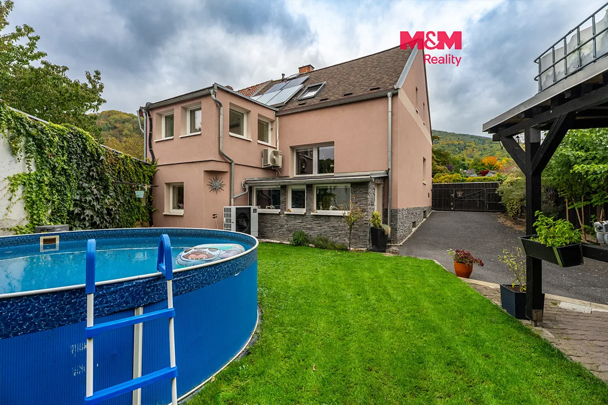 Prodej rodinného domu 172 m², pozemek 272 m²