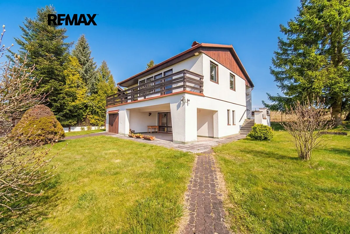 Prodej rodinného domu 122 m², pozemek 1968 m²
