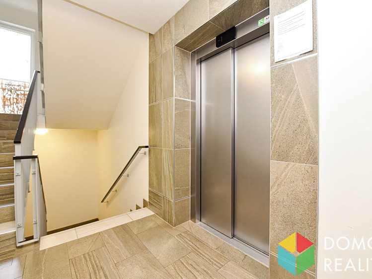 Квартира 4+kk на продаж, 118 м² (31 з 38)