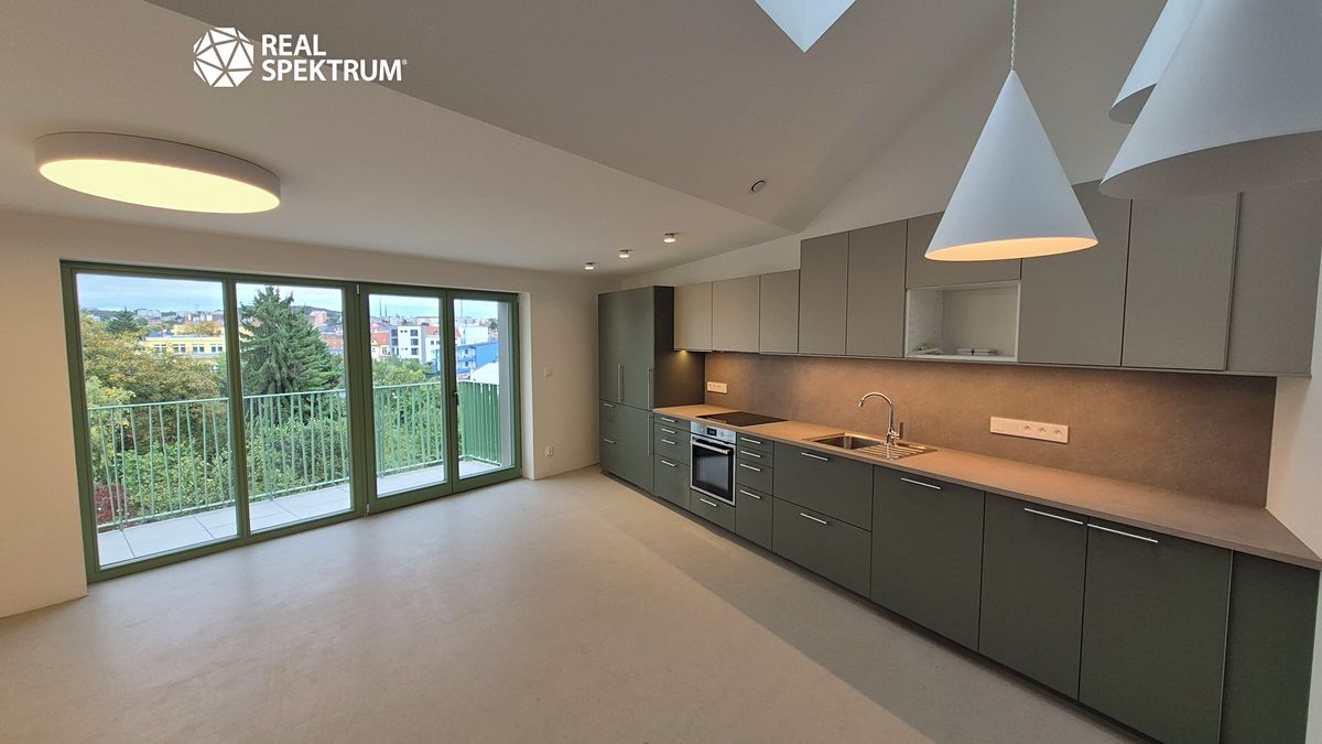 Pronájem bytu 3+kk 93 m²