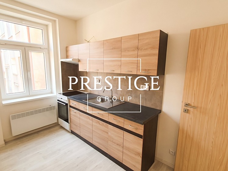 Pronájem bytu 1+1, 40 m² (1 z 5)
