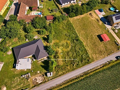 Prodej pozemku, 1 500 m² (2 z 6)