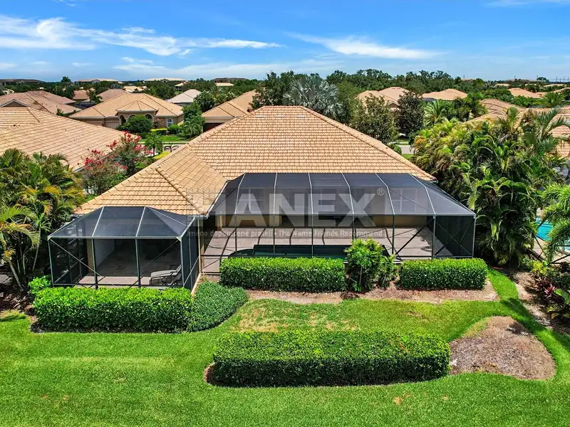 Prodej rodinného domu 248 m², pozemek 930 m², Bradenton – náhled fotky 1