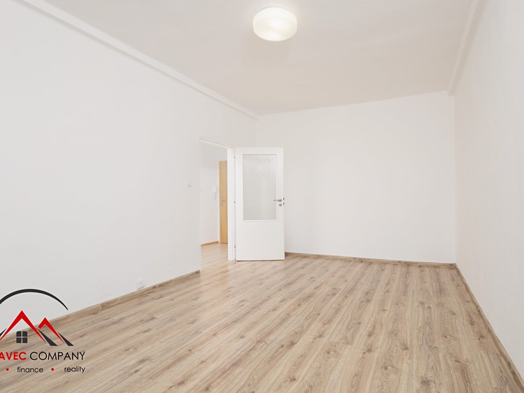 Pronájem bytu 1+1, 40 m² (5 z 9)