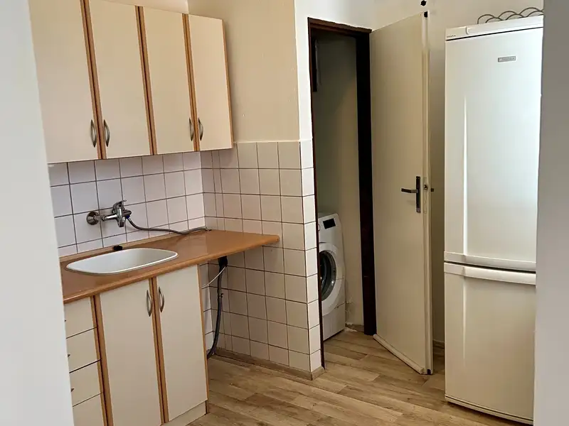 Pronájem bytu 1+kk 29 m², Hradec Králové – náhled fotky 3