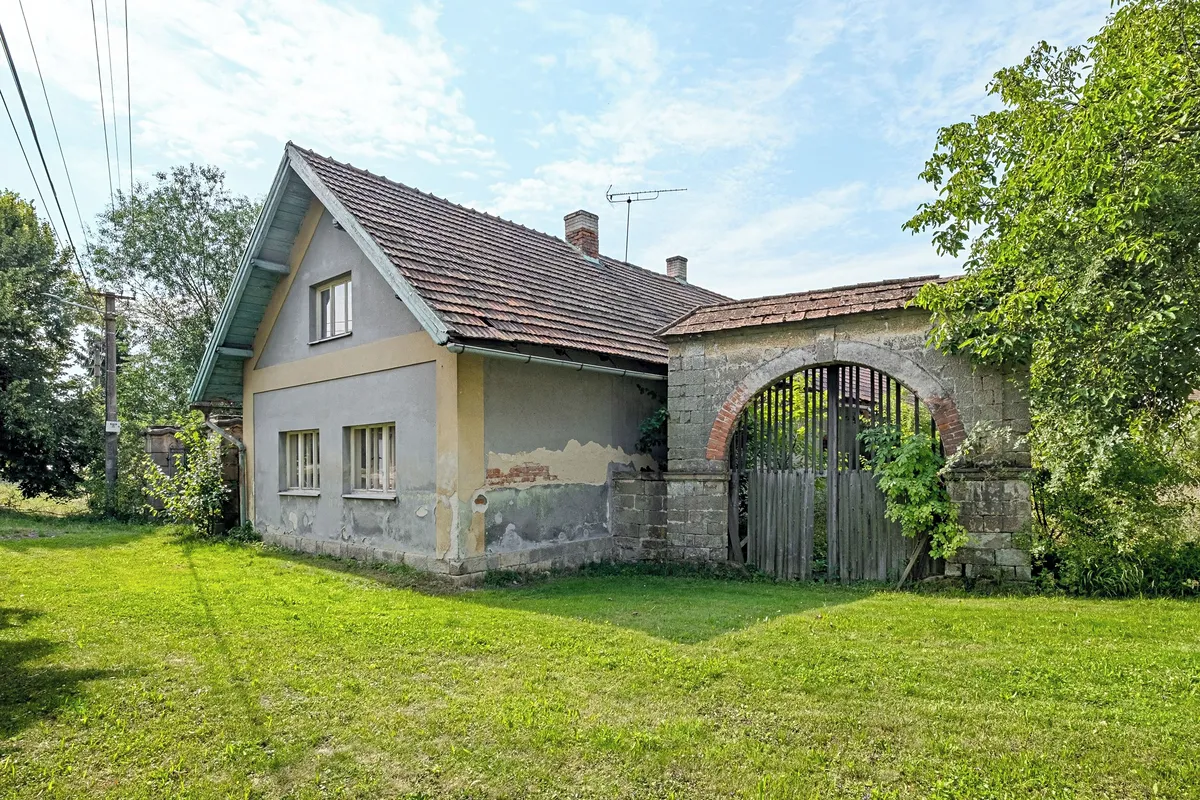 Prodej zemědělské usedlosti 335 m², pozemek 2763 m²