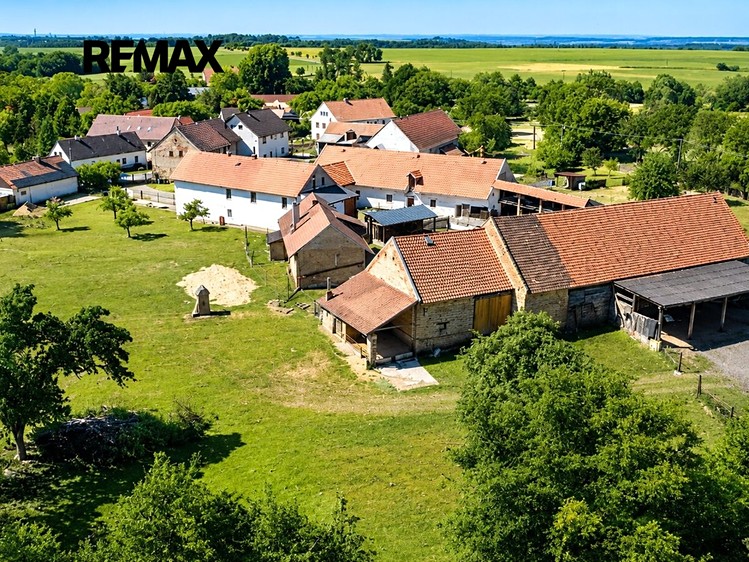 Prodej komerčního prostoru, 320 m² (10 z 76)