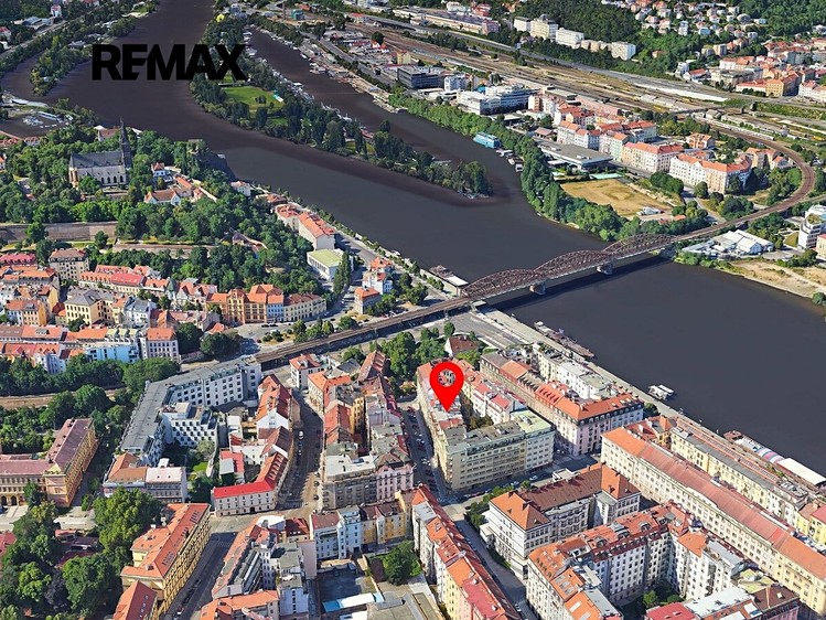 Квартира 1+kk в оренду, 27 м² (15 з 16)