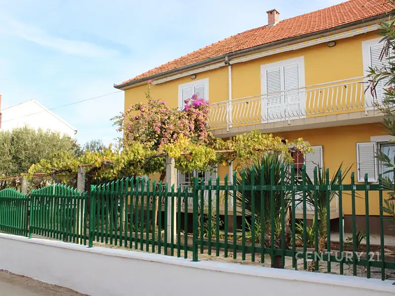 Prodej vily 350 m², pozemek 476 m², Biograd na Moru – náhled fotky 1