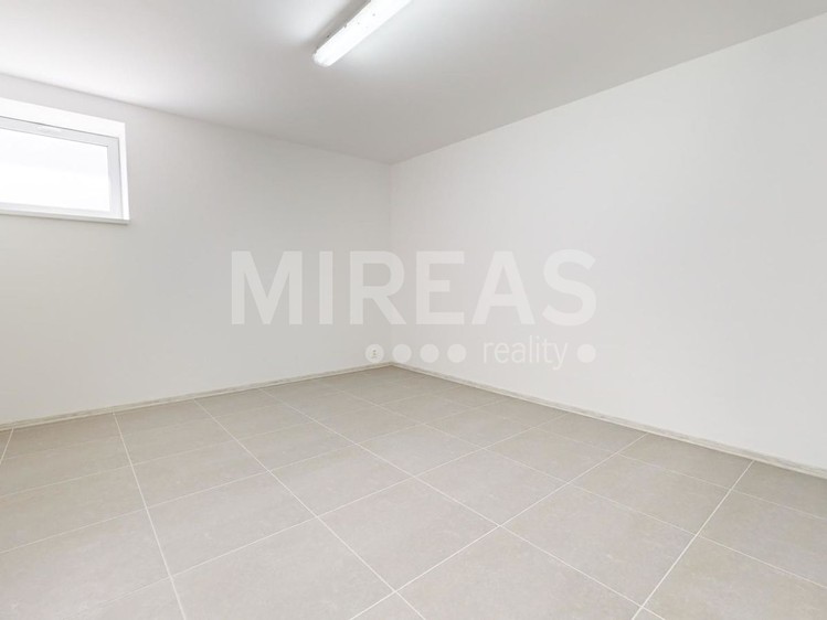 Pronájem komerčního prostoru, 20 m² (4 z 13)