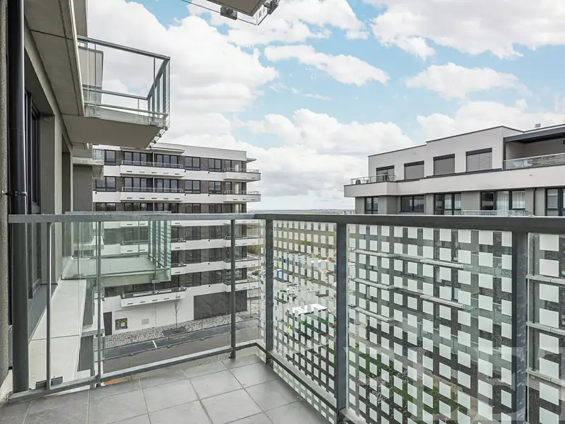 Pronájem bytu 1+kk 33 m², Praha – náhled fotky 2