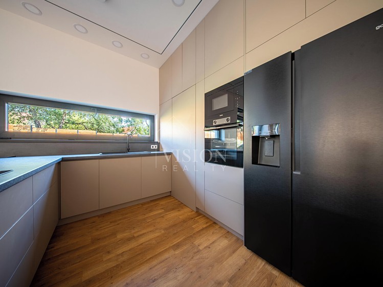 Будинок на продаж, 159 м² (6 з 38)