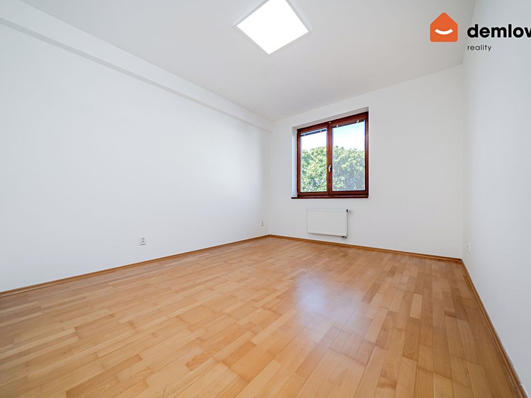 Квартира 4+kk в оренду, 122 м² (20 з 33)