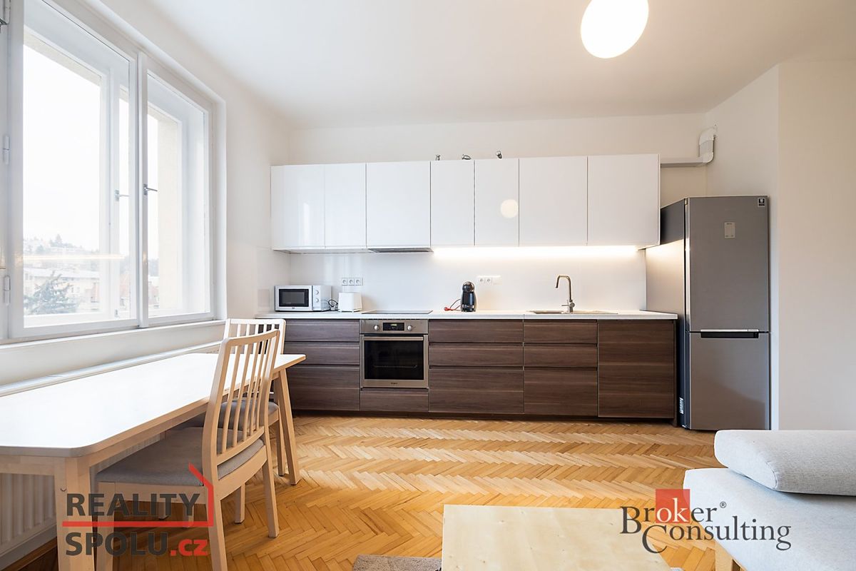 Pronájem bytu 2+kk 49 m² – fotografie 3