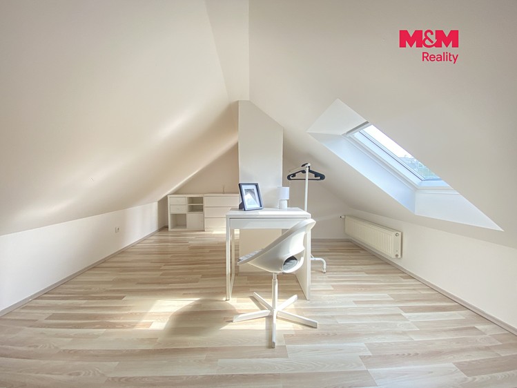 Pronájem bytu 3+kk, 71 m² (18 z 22)
