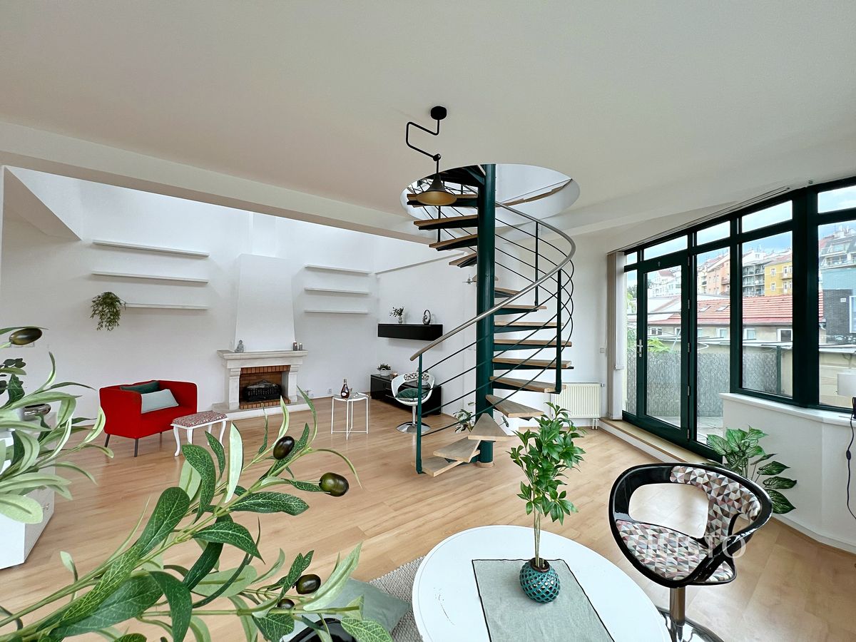 Pronájem bytu 2+1 99 m²