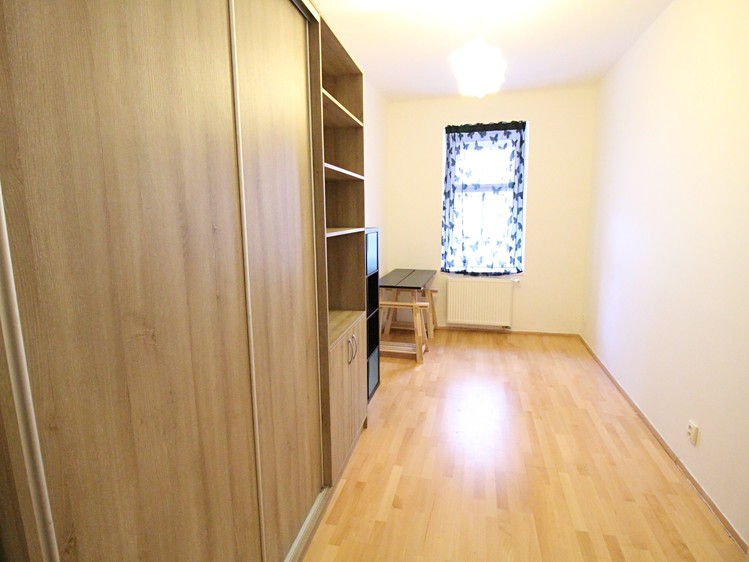 Квартира 4+kk в оренду, 98 м² (10 з 19)