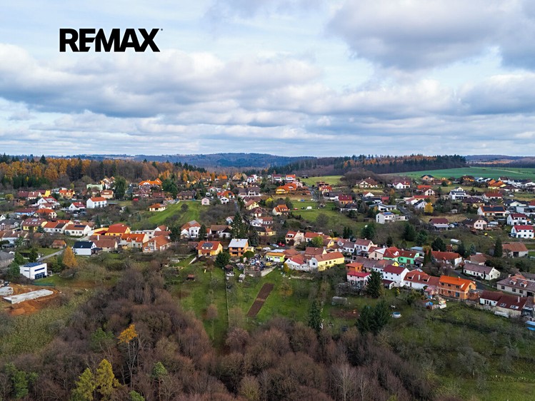Prodej pozemku, 3 861 m² (3 z 12)