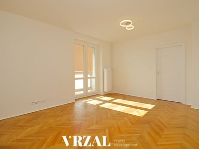 Prodej bytu 3+1, 66 m² (3 z 21)