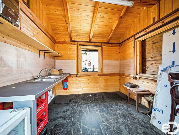 Комерційне приміщення в оренду, 216 м² (20 з 32)