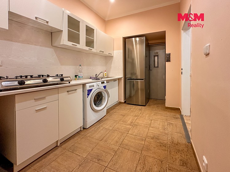 Комерційне приміщення на продаж, 340 м² (25 з 30)