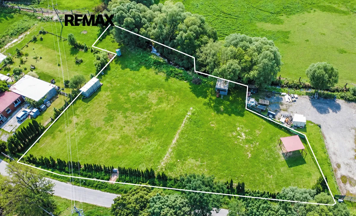 Prodej stavebního pozemku 3331 m²