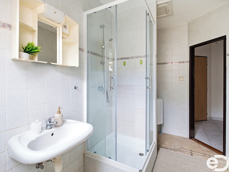 Комерційне приміщення в оренду, 216 м² (24 з 32)