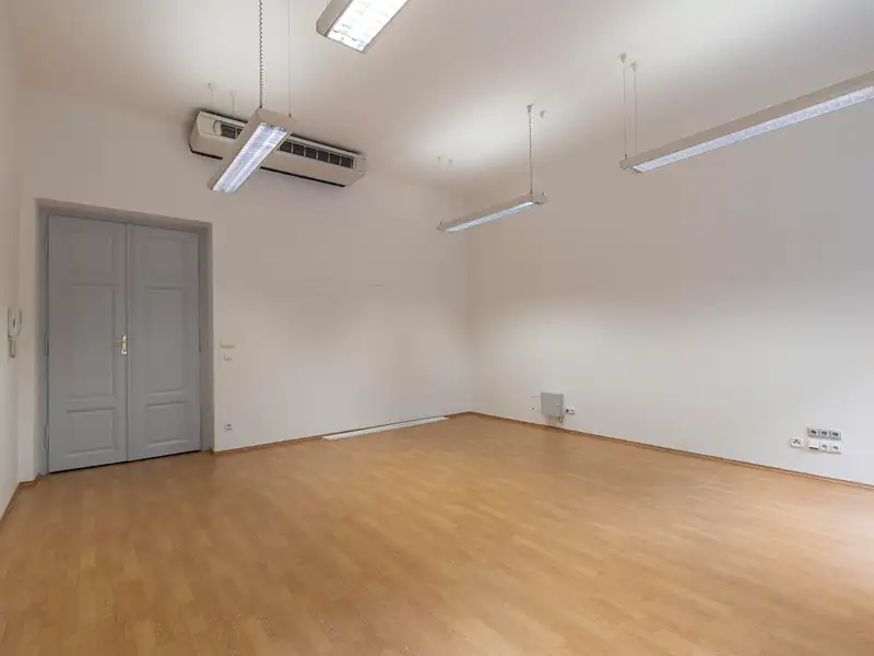 Pronájem kanceláře 82 m², Praha – náhled fotky 3