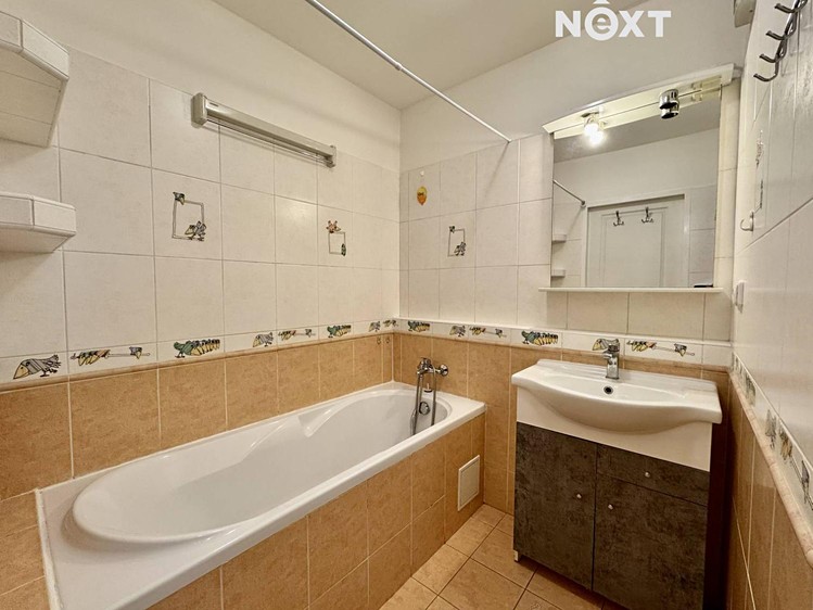Pronájem bytu 2+kk, 54 m² (8 z 19)