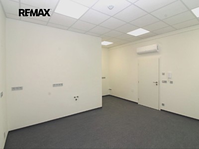Pronájem komerčního prostoru, 20 m² (3 z 17)