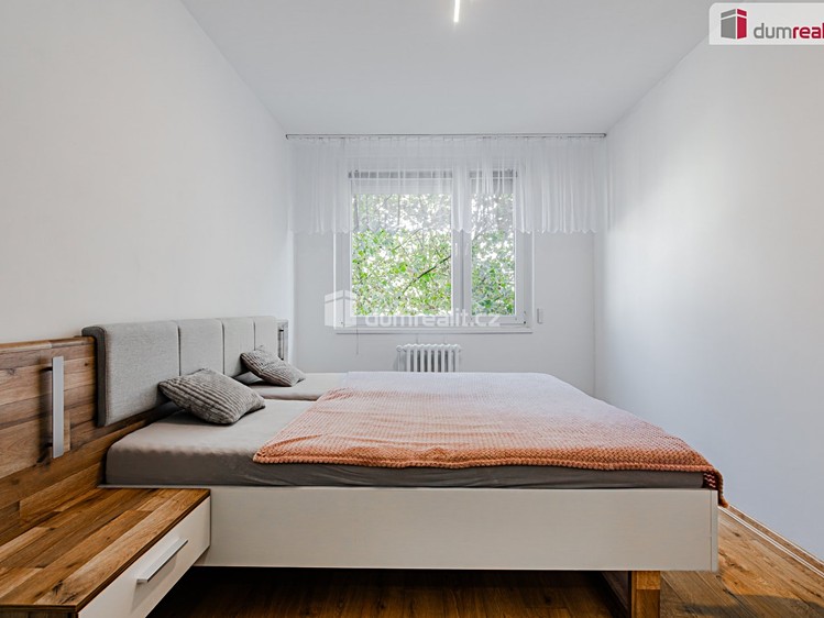 Prodej bytu 2+kk, 43 m² (3 z 15)