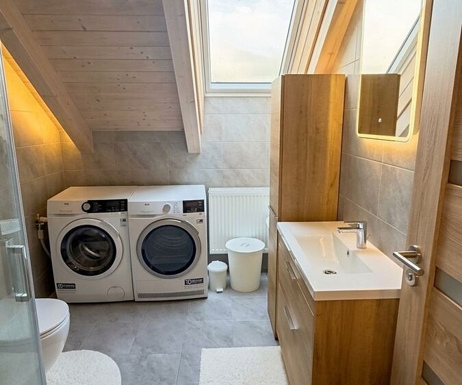 Pronájem bytu 3+kk, 79 m² (5 z 9)