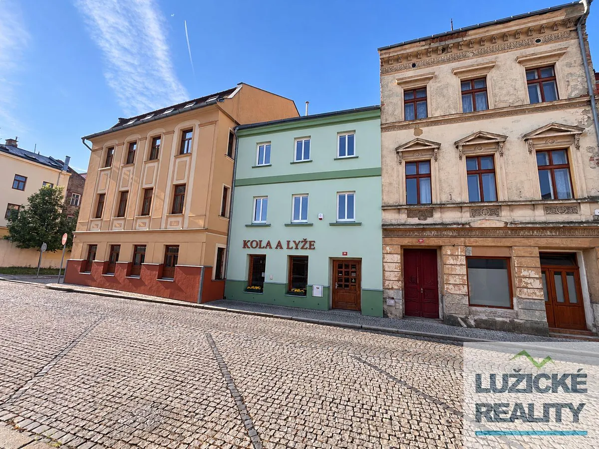 Prodej rodinného domu 241 m², pozemek 130 m²