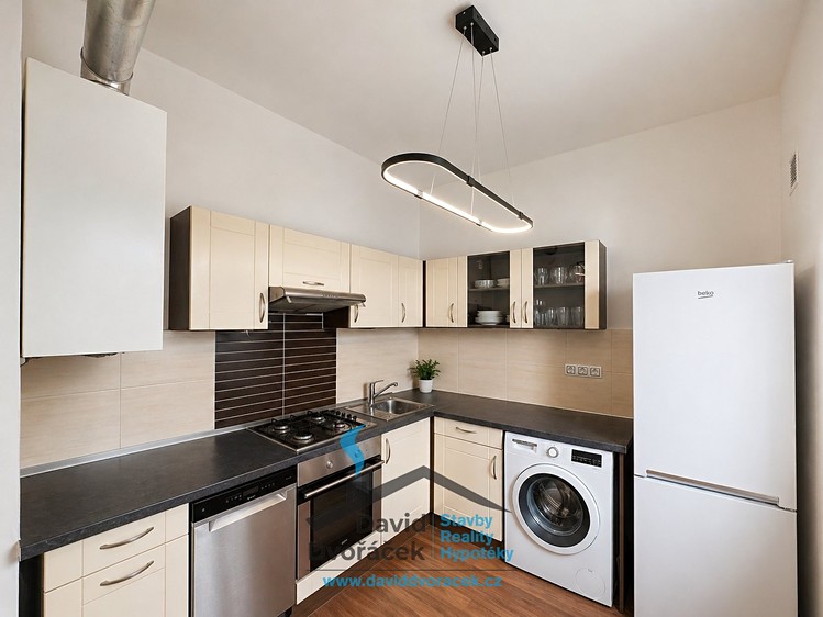 Prodej komerčního prostoru, 665 m² (10 z 28)