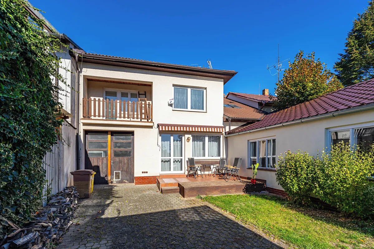 Prodej rodinného domu 185 m², pozemek 1137 m²
