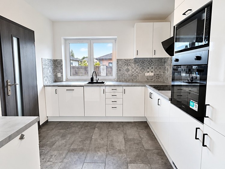 Prodej domu, 107 m² (4 z 18)