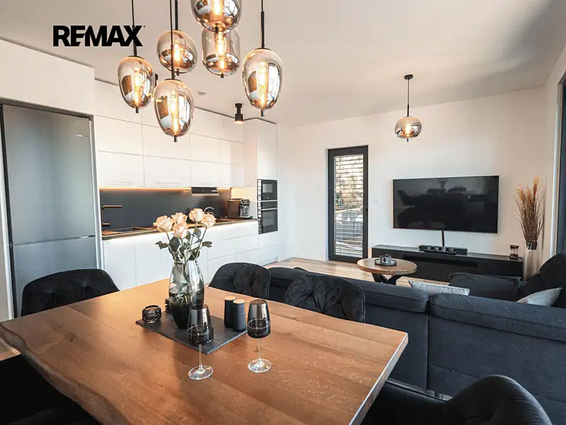 Prodej bytu 3+kk 86 m², Praha – náhled fotky 2
