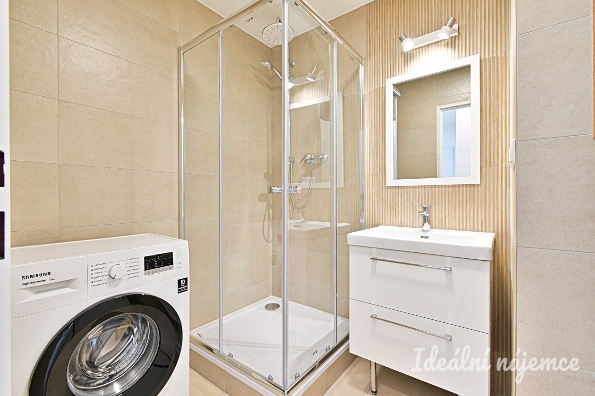 Pronájem bytu 1+1 38 m² – fotografie 2