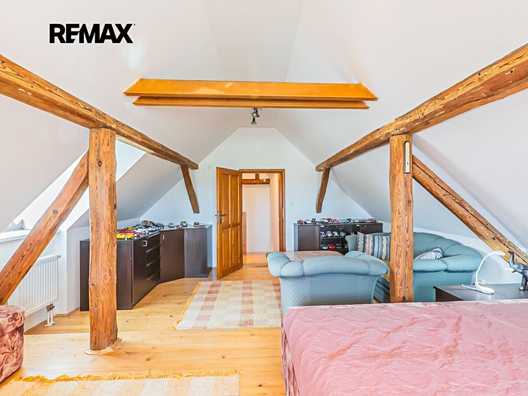 Prodej domu, 271 m² (31 z 54)