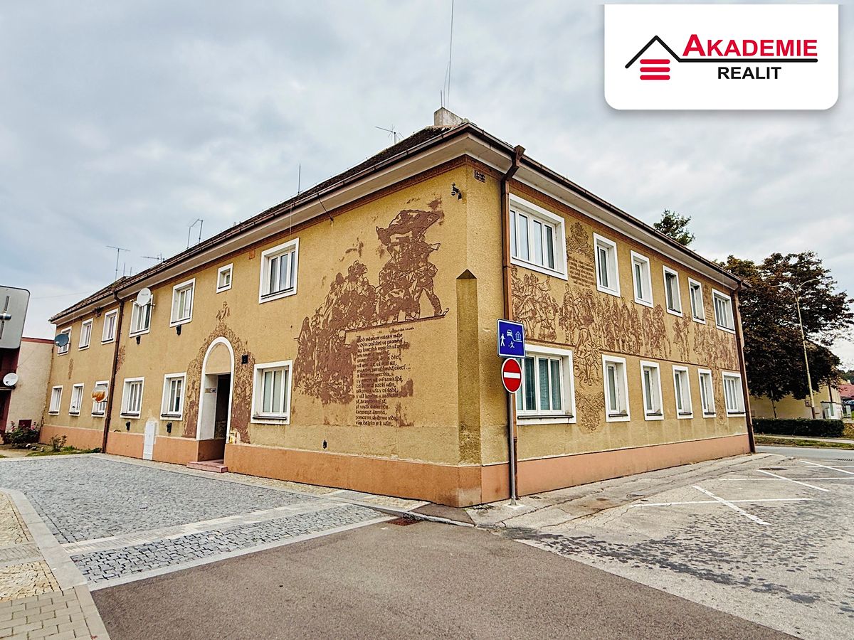 Prodej bytu 2+1 90 m², Strážnice – fotka 1 z 3