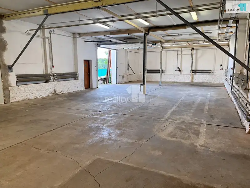Pronájem výrobní haly, prostoru 191 m², Svojkovice – náhled fotky 3