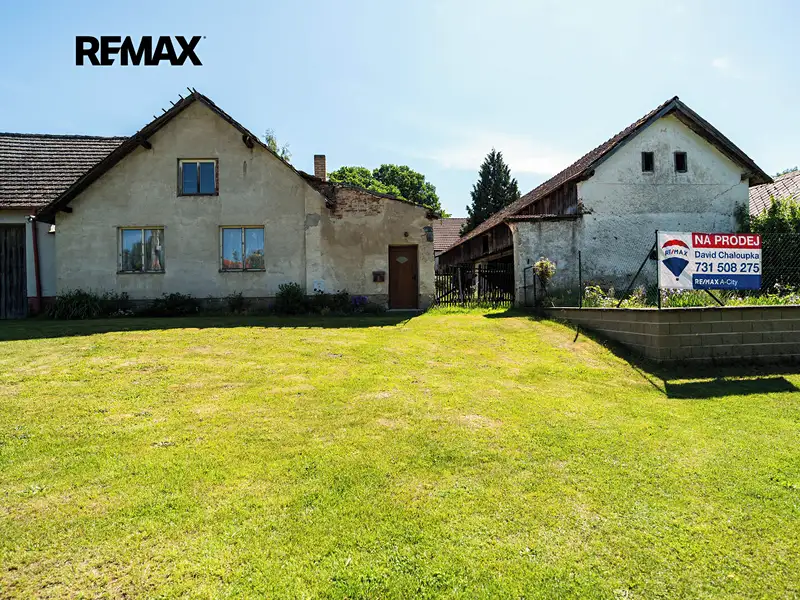 Prodej rodinného domu 425 m², pozemek 2111 m², Zlátenka – náhled fotky 1