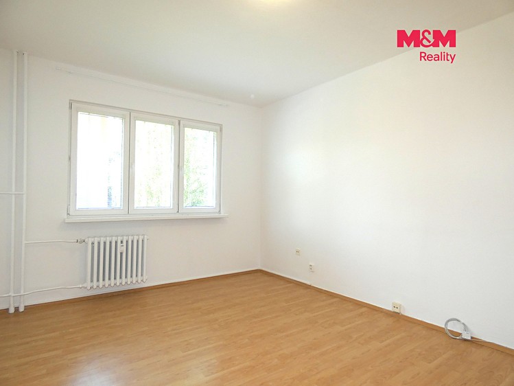 Pronájem bytu 1+1, 38 m² (2 z 21)