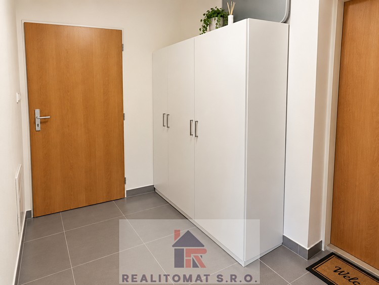 Pronájem bytu 2+kk, 50 m² (9 z 9)